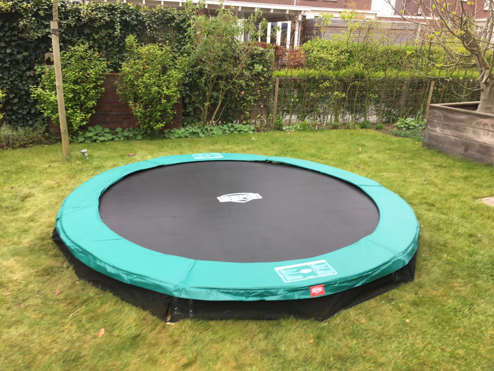 Berg Trampoline Inground Talent 300 cm groen Trampoline Ingraven.nl